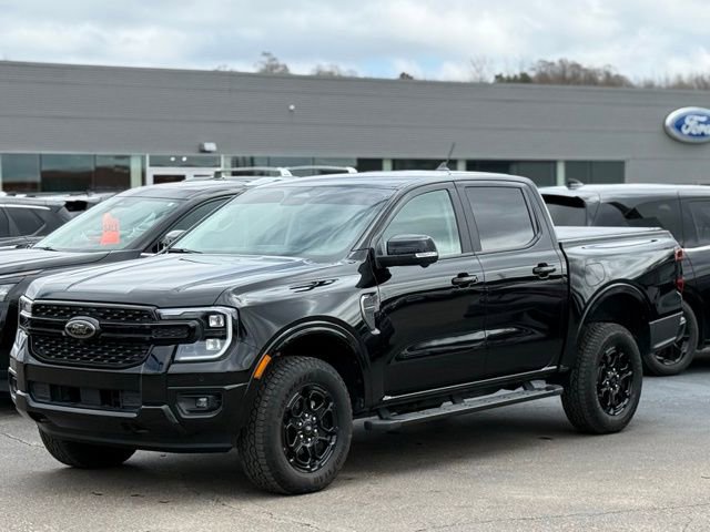 Used 2025 Ford Ranger Lariat w/ Black Appearance Package image 35