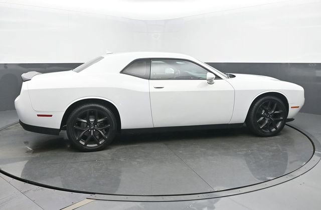 Used 2021 Dodge Challenger SXT w/ Blacktop Package image 6