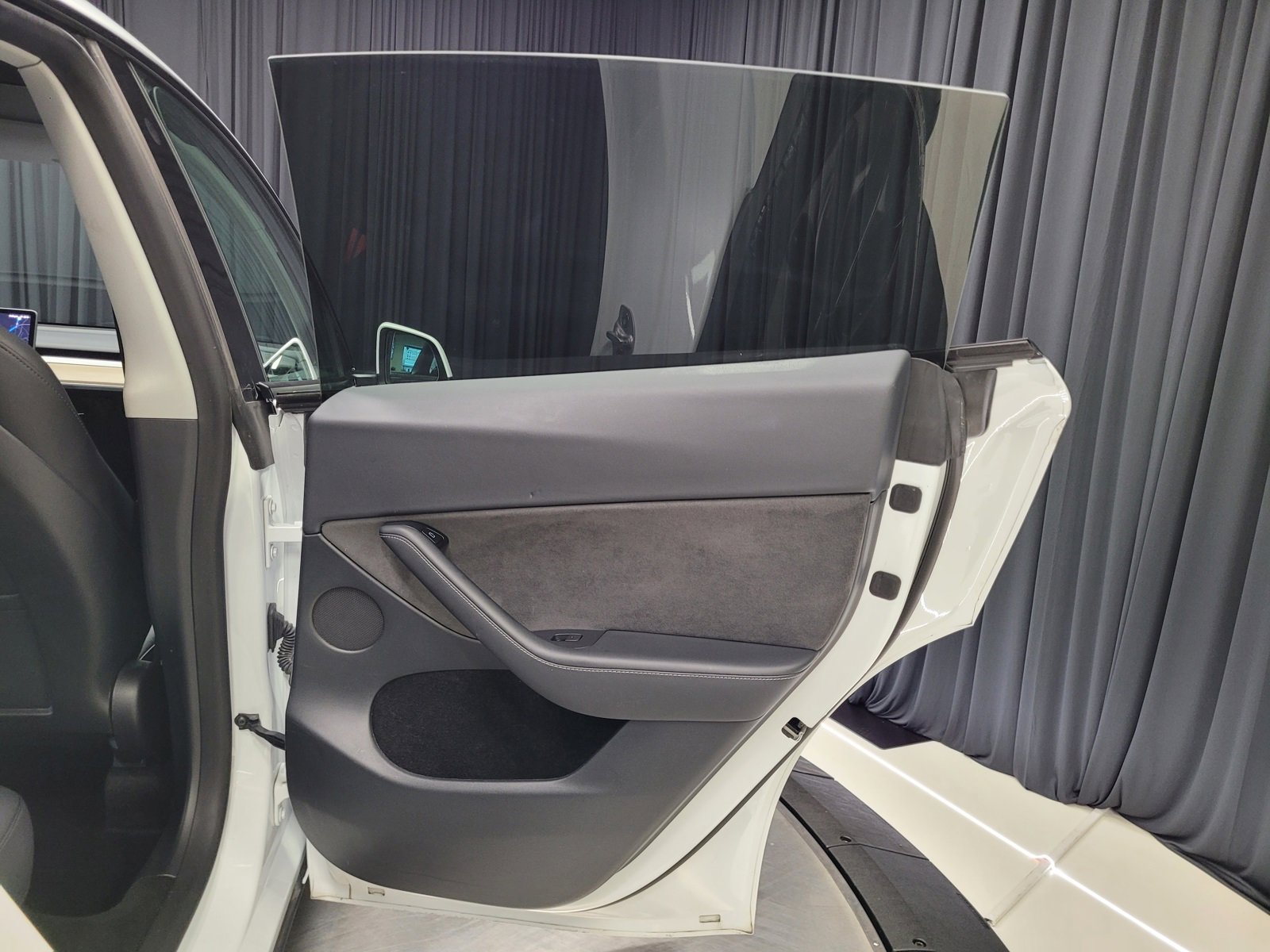 Used 2023 Tesla Model Y Performance image 33