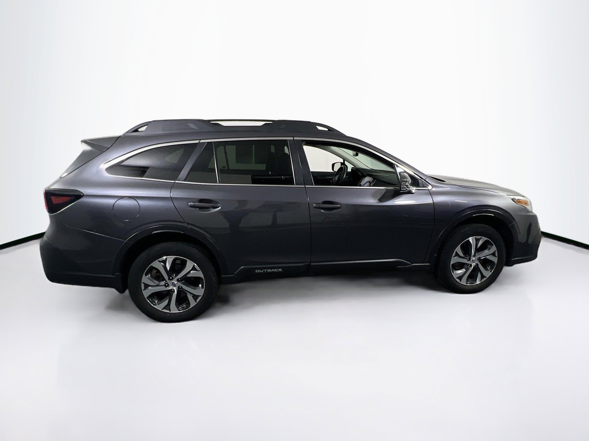 Used 2022 Subaru Outback Limited XT image 4