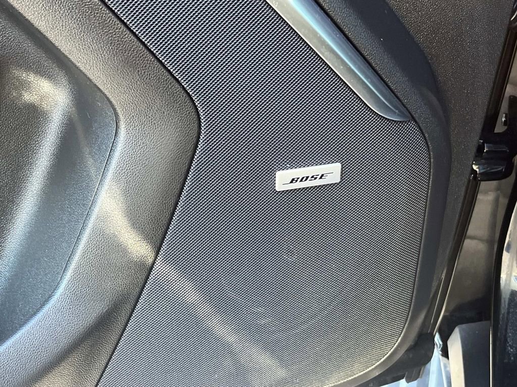 Certified 2025 GMC Yukon XL Denali w/ Sun & Power Step Package image 17