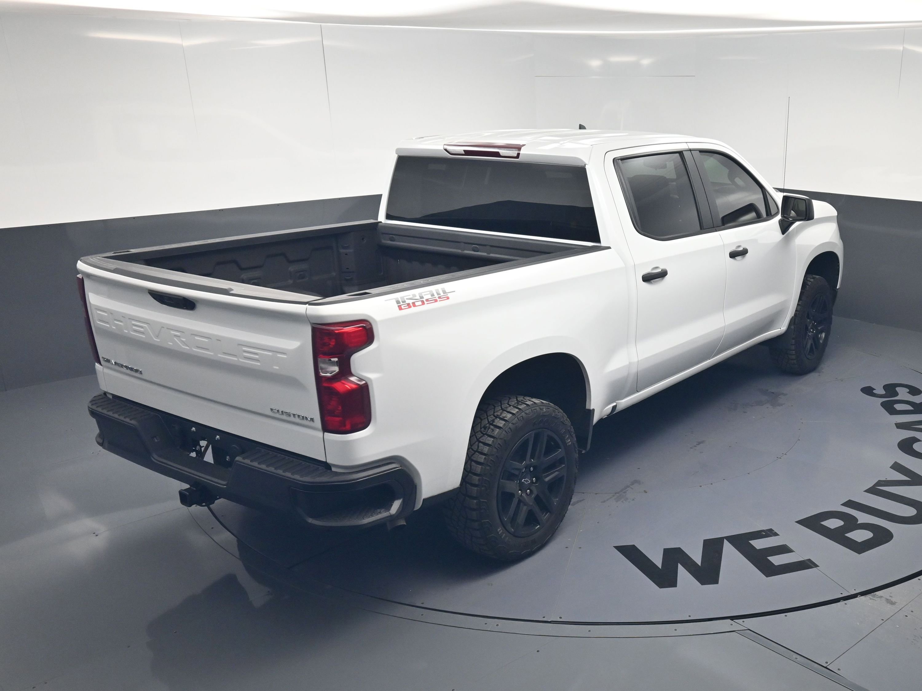 Used 2024 Chevrolet Silverado 1500 Custom Trail Boss w/ LPO, Dark Essentials Package image 50
