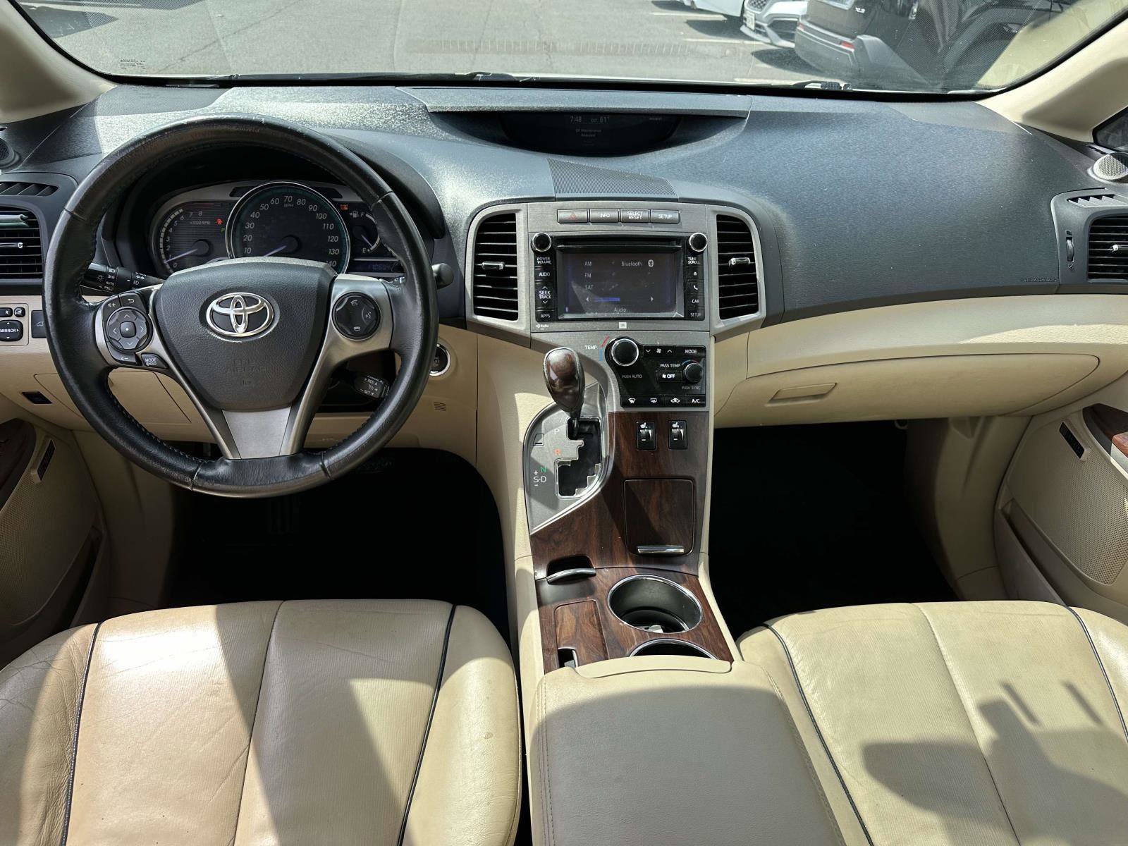 Used 2014 Toyota Venza XLE w/ XLE Premium Package image 18