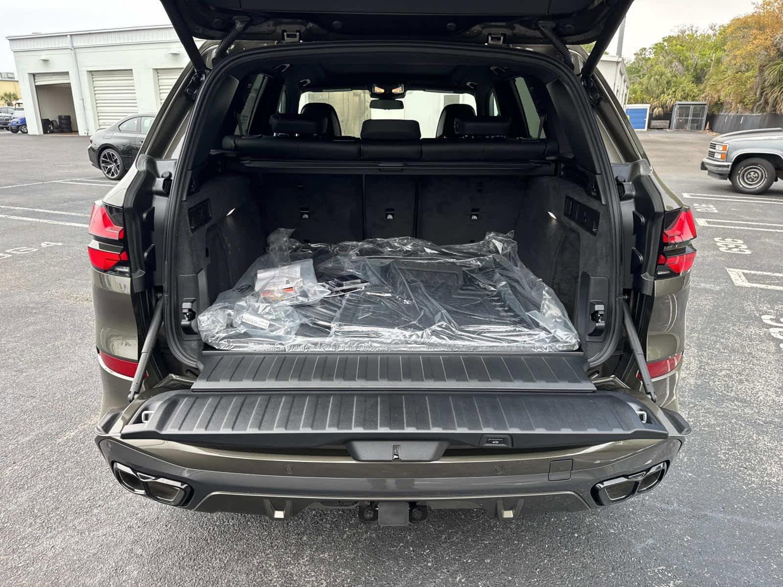 New 2026 BMW X5 M60i AWD/4WD image 11