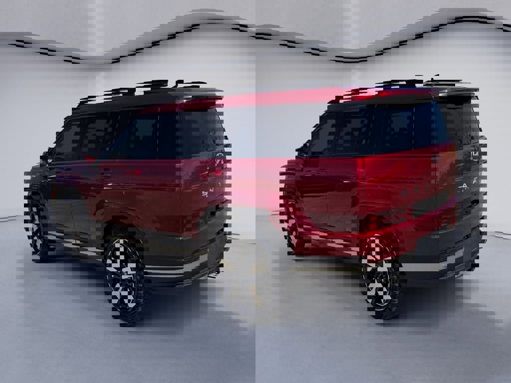 Used 2025 Hyundai Santa Fe Limited image 3