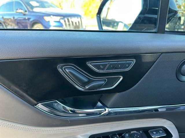 Used 2020 Lincoln Corsair Reserve image 20