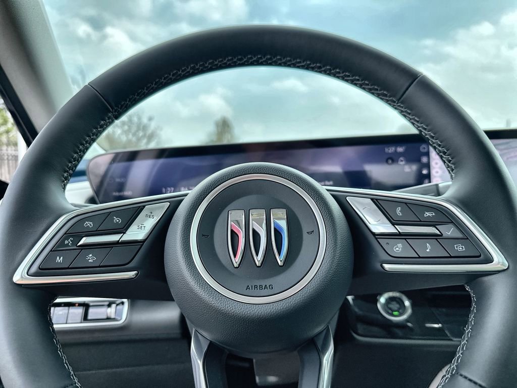 New 2026 Buick Envision Avenir image 33