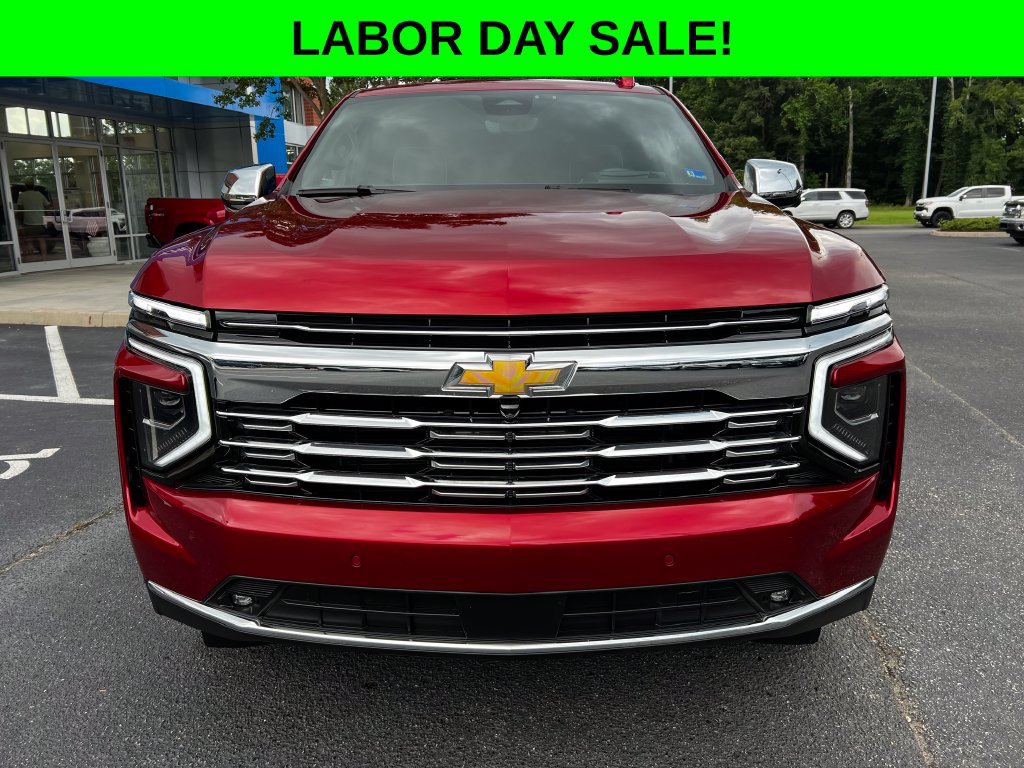 Used 2025 Chevrolet Tahoe Premier AWD/4WD image 3