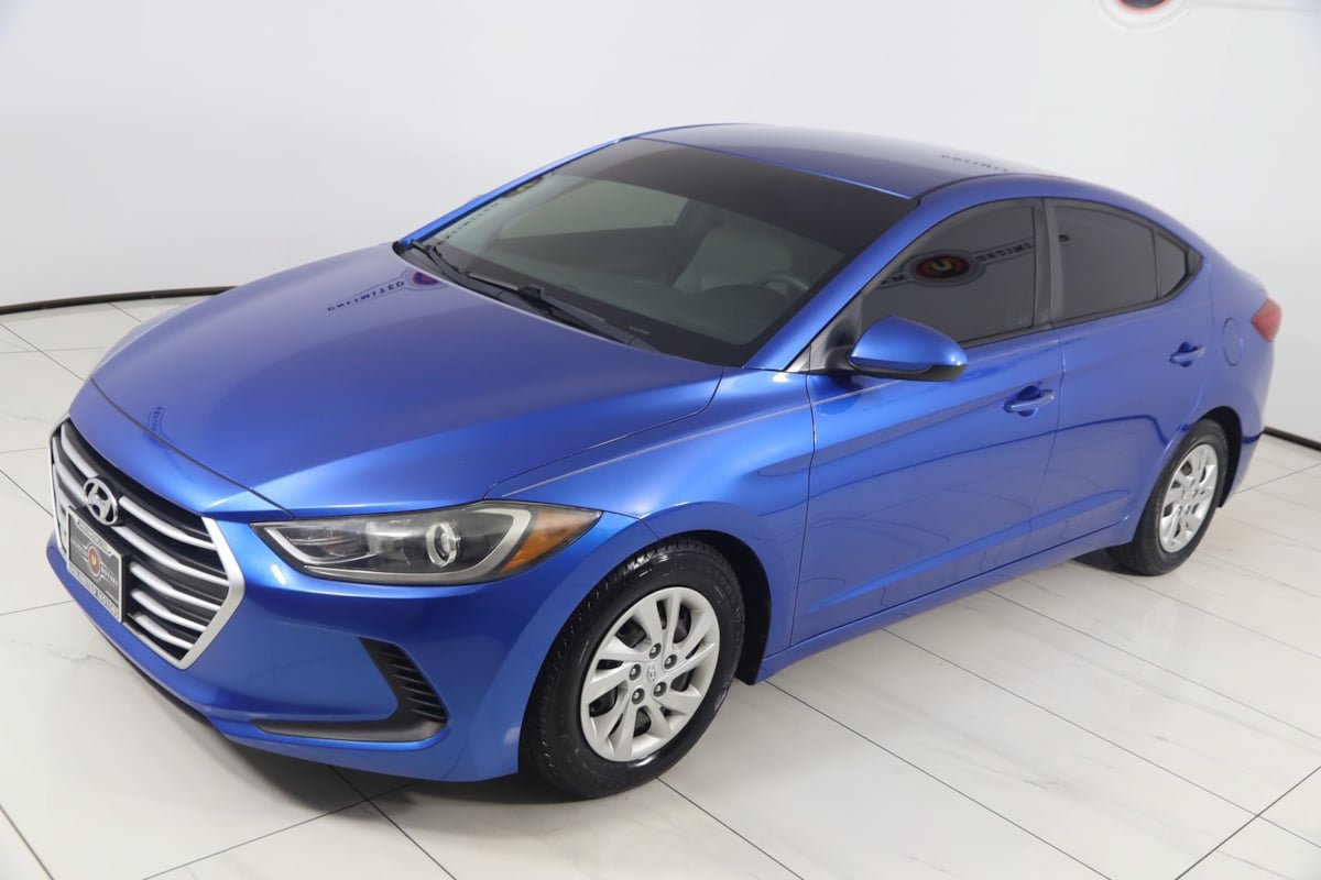 Used 2018 Hyundai Elantra SE FWD image 17