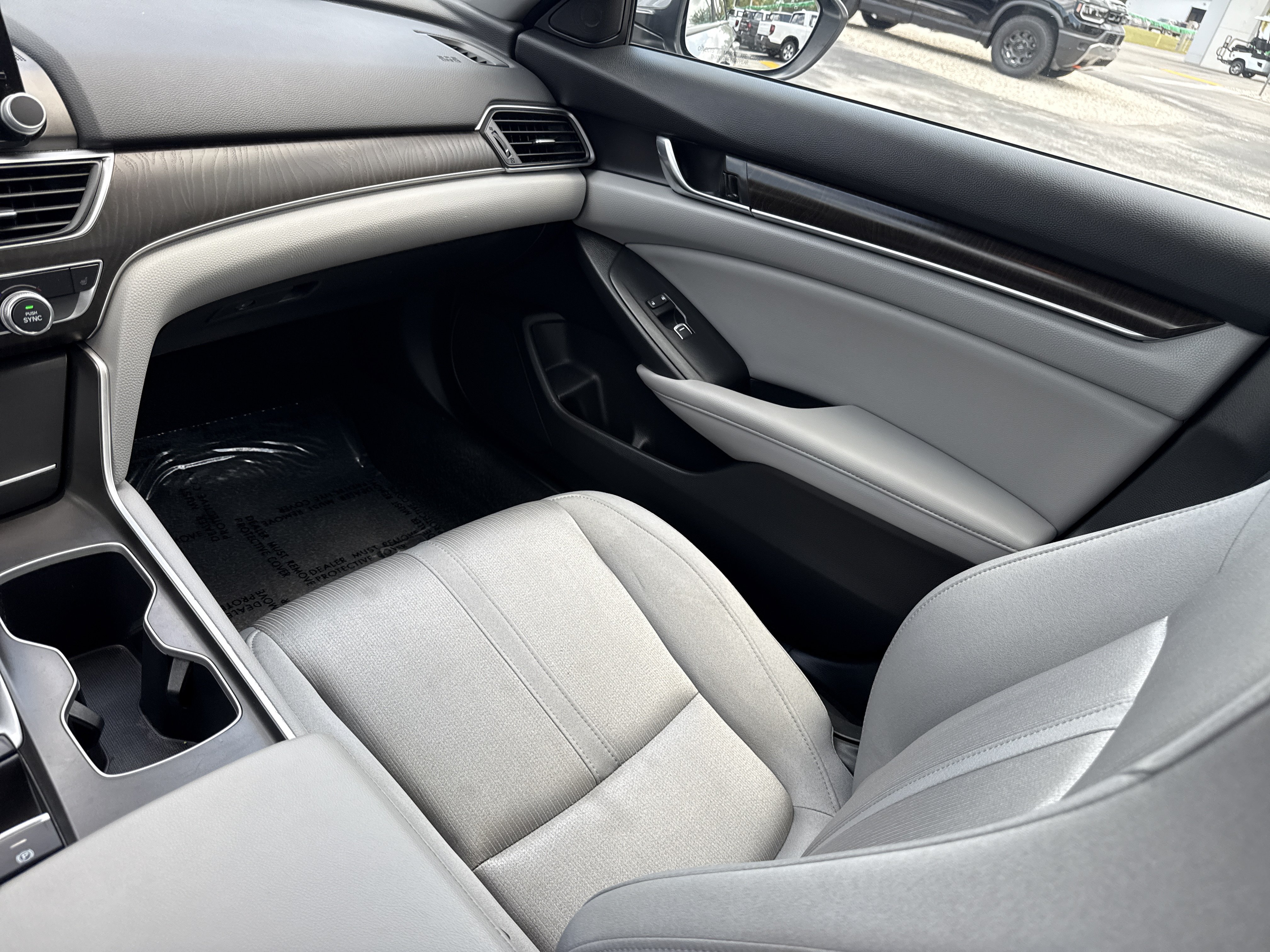Certified 2019 Honda Accord EX image 22