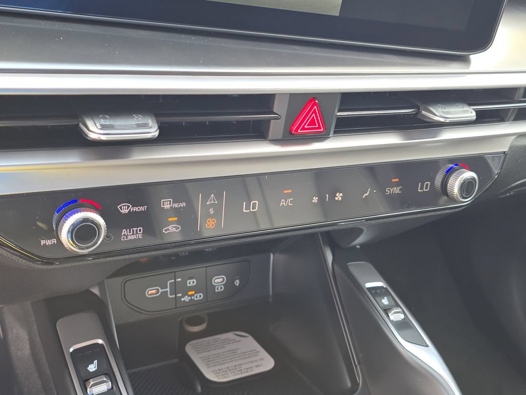 New 2026 Kia Sorento S FWD image 24
