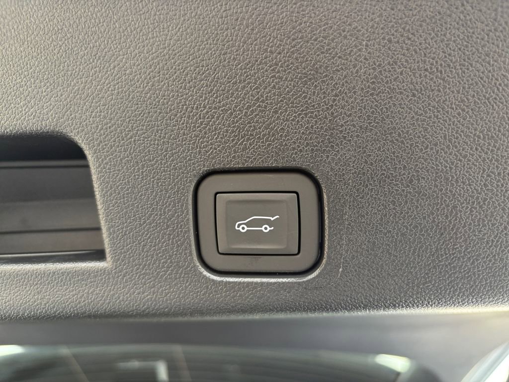 New 2026 Chevrolet Traverse RS image 11