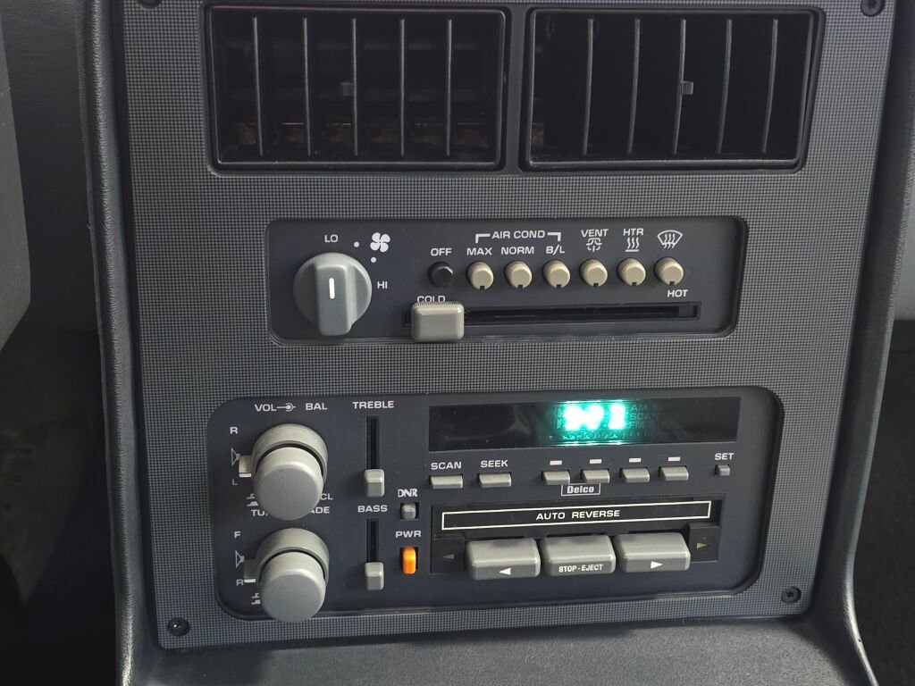 Used 1988 Pontiac Fiero GT image 77