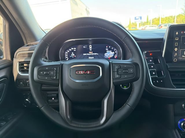 Used 2024 GMC Yukon AT4 w/ Technology Package AWD/4WD image 9