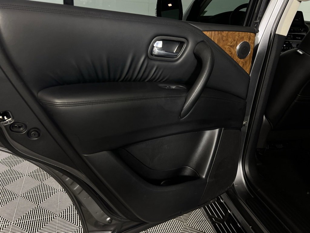 Used 2024 Nissan Armada SL image 27