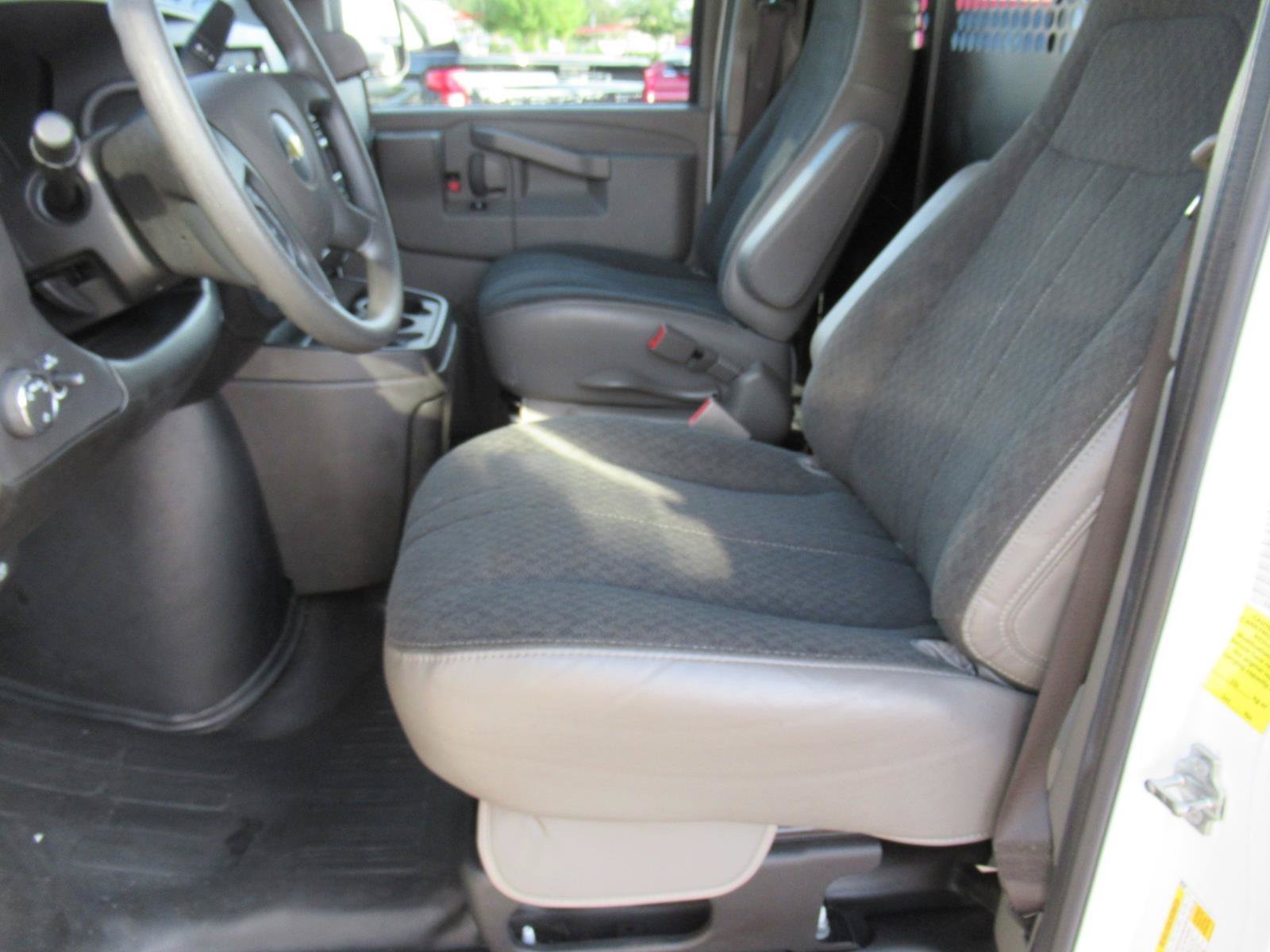 Used 2025 Chevrolet Express 2500 w/ Driver Convenience Package RWD image 21
