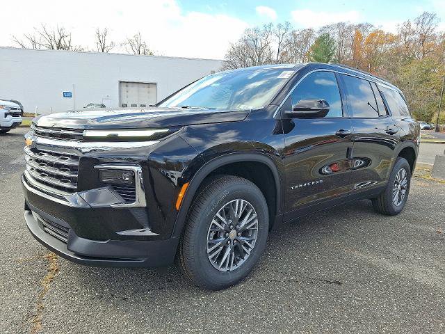 New 2026 Chevrolet Traverse LT image 2