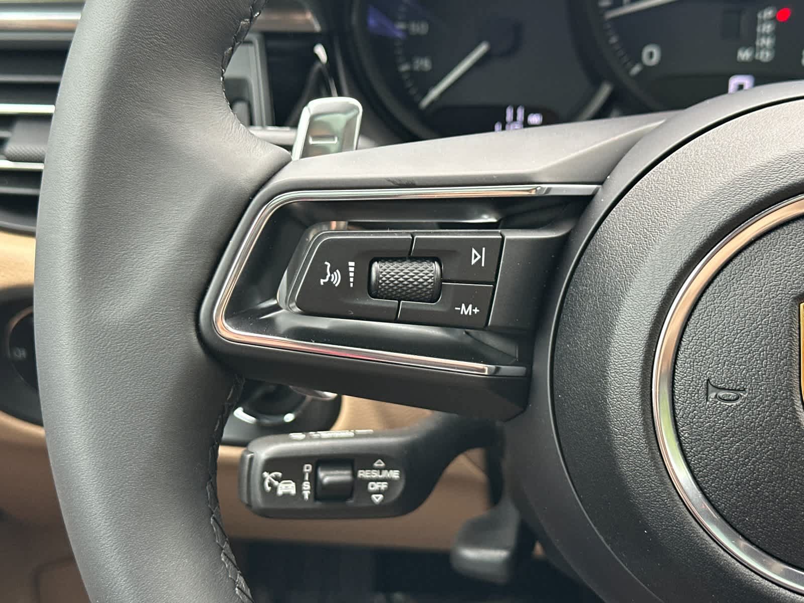 New 2026 Porsche Macan AWD/4WD image 27