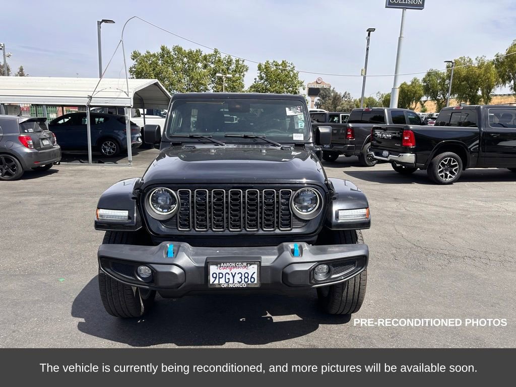 Used 2024 Jeep Wrangler Unlimited w/ LED Headlamp & Fog Lamp Group image 9