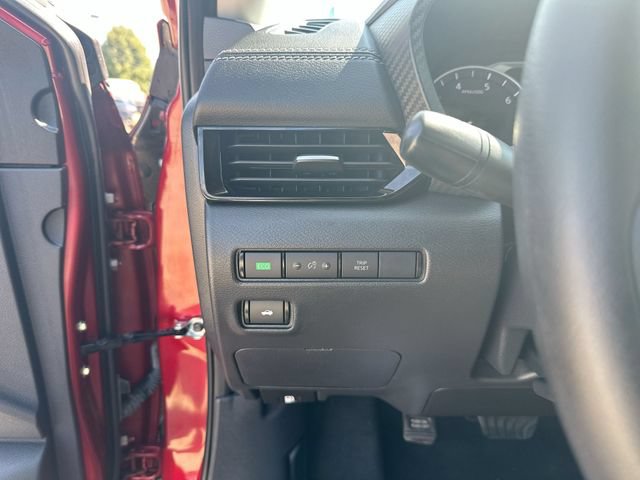 Used 2024 Nissan Sentra SV FWD image 20