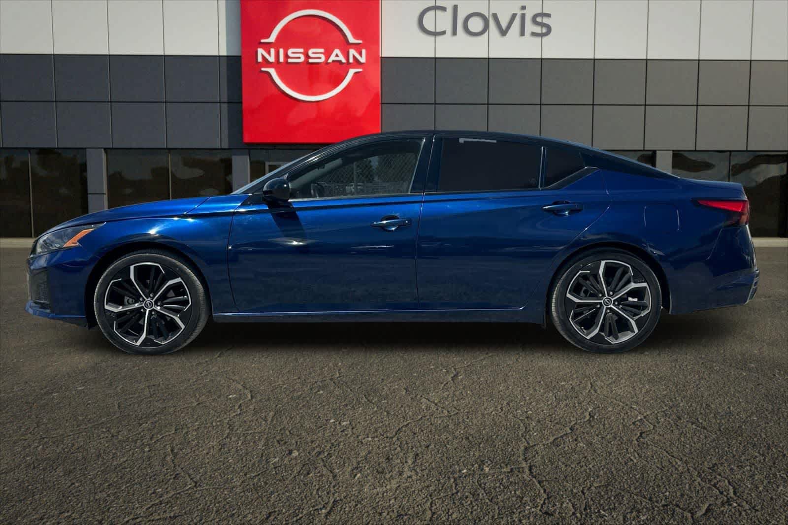 Certified 2023 Nissan Altima 2.5 SR FWD image 6