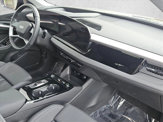 Used 2025 Audi Q6 e-tron Premium Plus w/ Premium Plus image 21