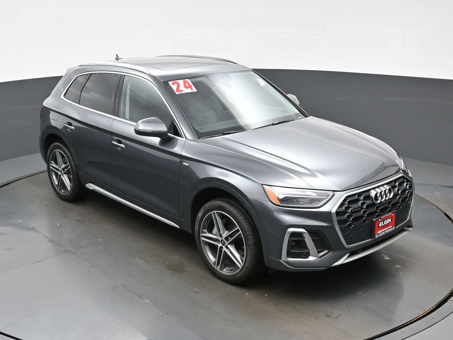 Used 2024 Audi Q5 e Premium Plus AWD/4WD image 36