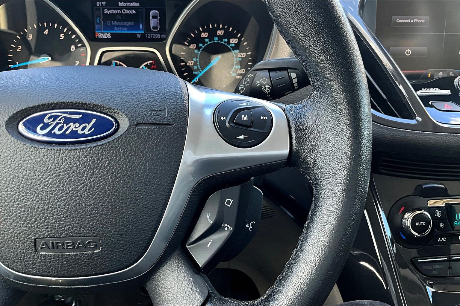 Used 2014 Ford Escape Titanium w/ Equipment Group 401A AWD/4WD image 21