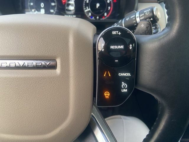 Used 2019 Land Rover Discovery HSE image 13