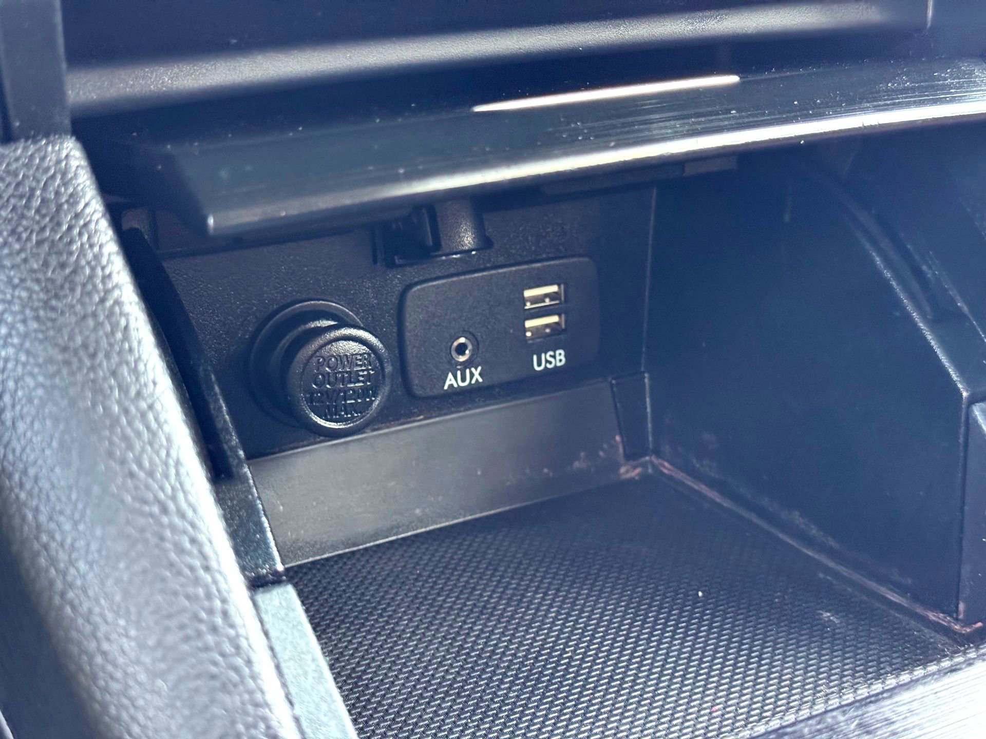 Used 2017 Subaru Outback 3.6R Touring image 30