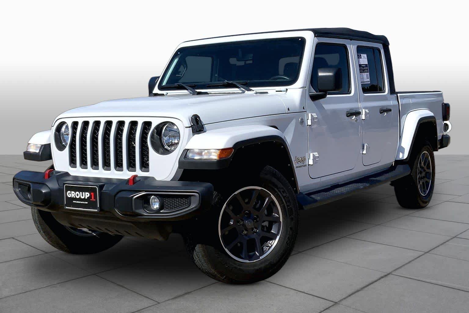 Used 2022 Jeep Gladiator Overland w/ Trailer Tow Package AWD/4WD image 2