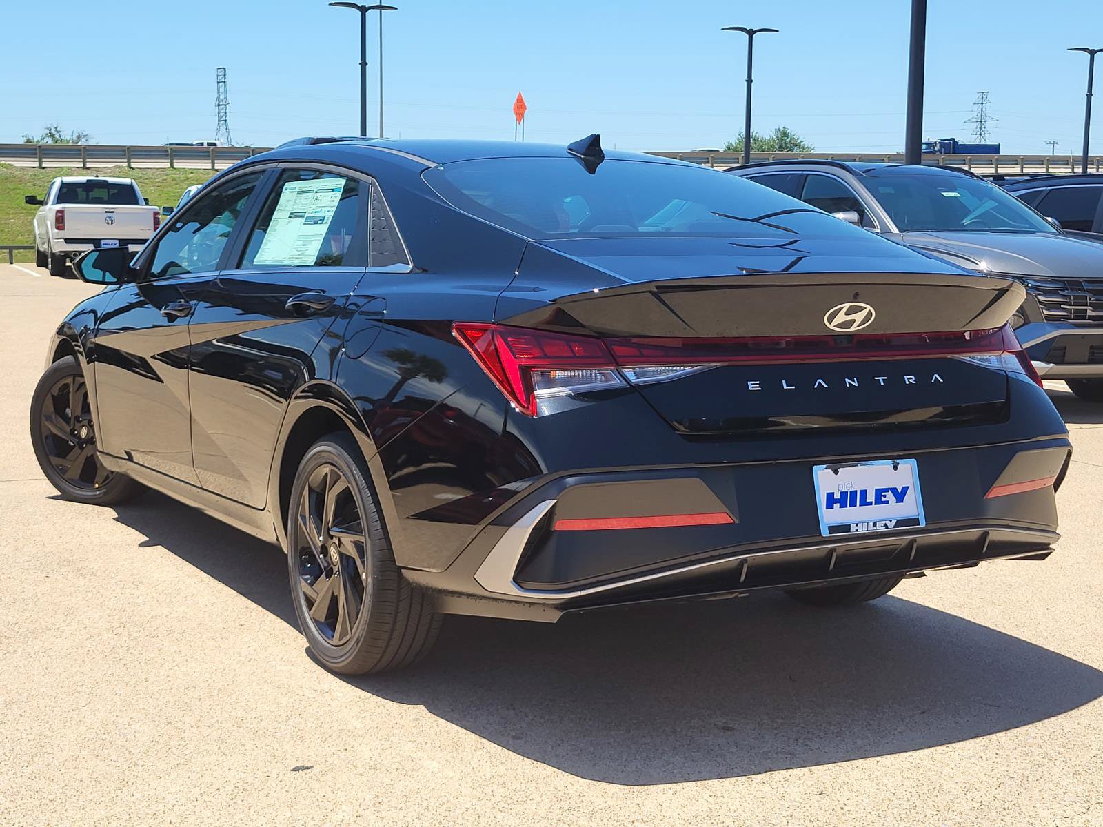 New 2026 Hyundai Elantra SEL Sport Premium FWD image 3