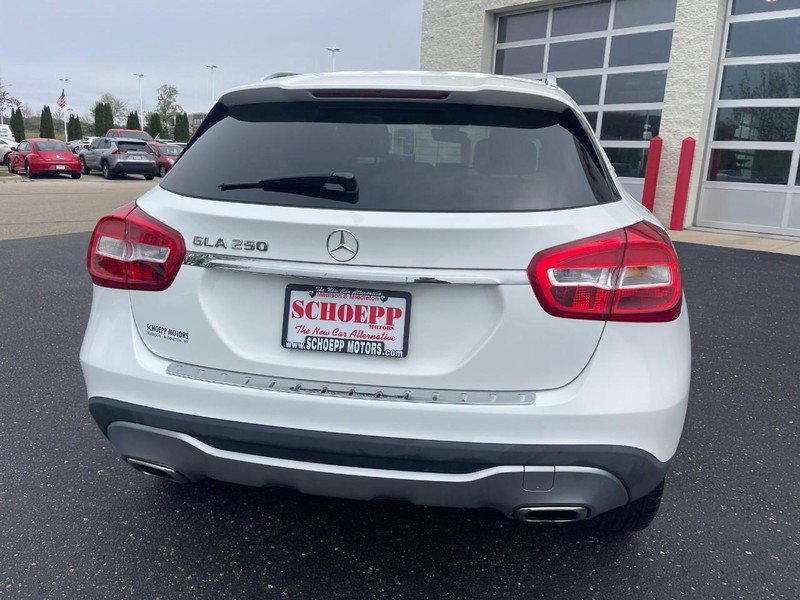 Used 2018 Mercedes-Benz GLA 250 w/ Premium Package image 4