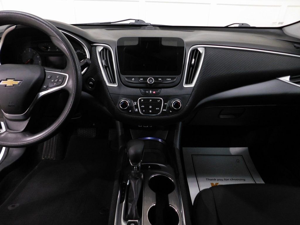 Used 2022 Chevrolet Malibu LT image 44