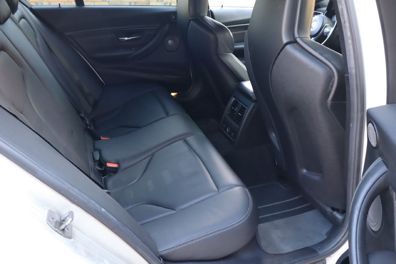Used 2017 BMW M3 RWD image 16