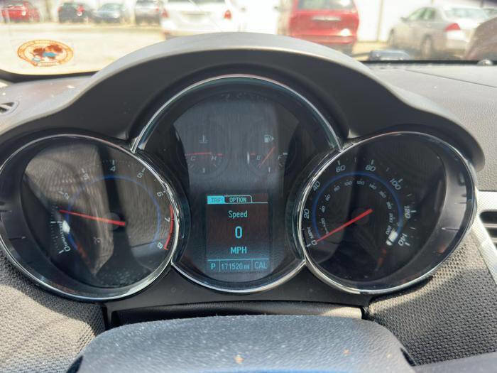 Used 2013 Chevrolet Cruze LTZ FWD image 33