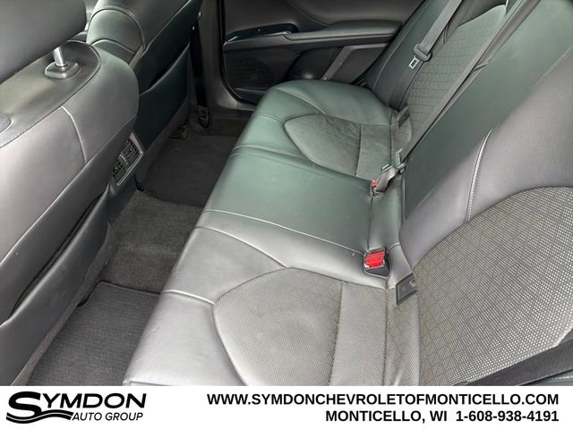 Used 2020 Toyota Camry XSE image 17