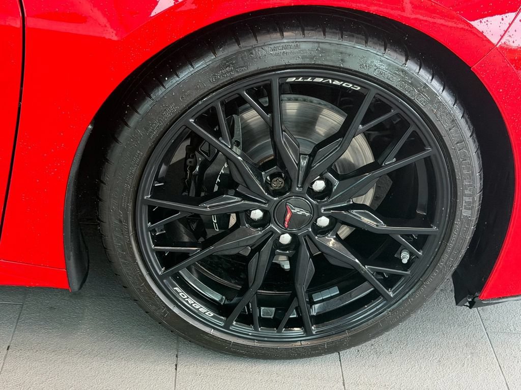 Used 2024 Chevrolet Corvette Stingray Coupe w/ 1LT RWD image 9