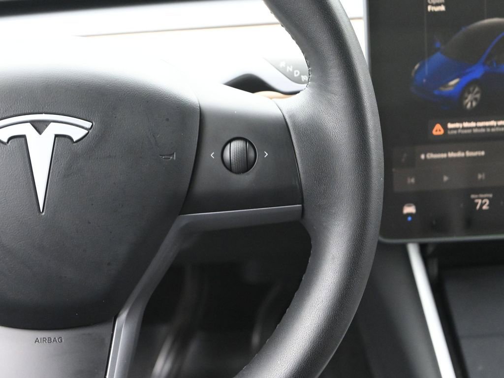Used 2020 Tesla Model Y Long Range image 27
