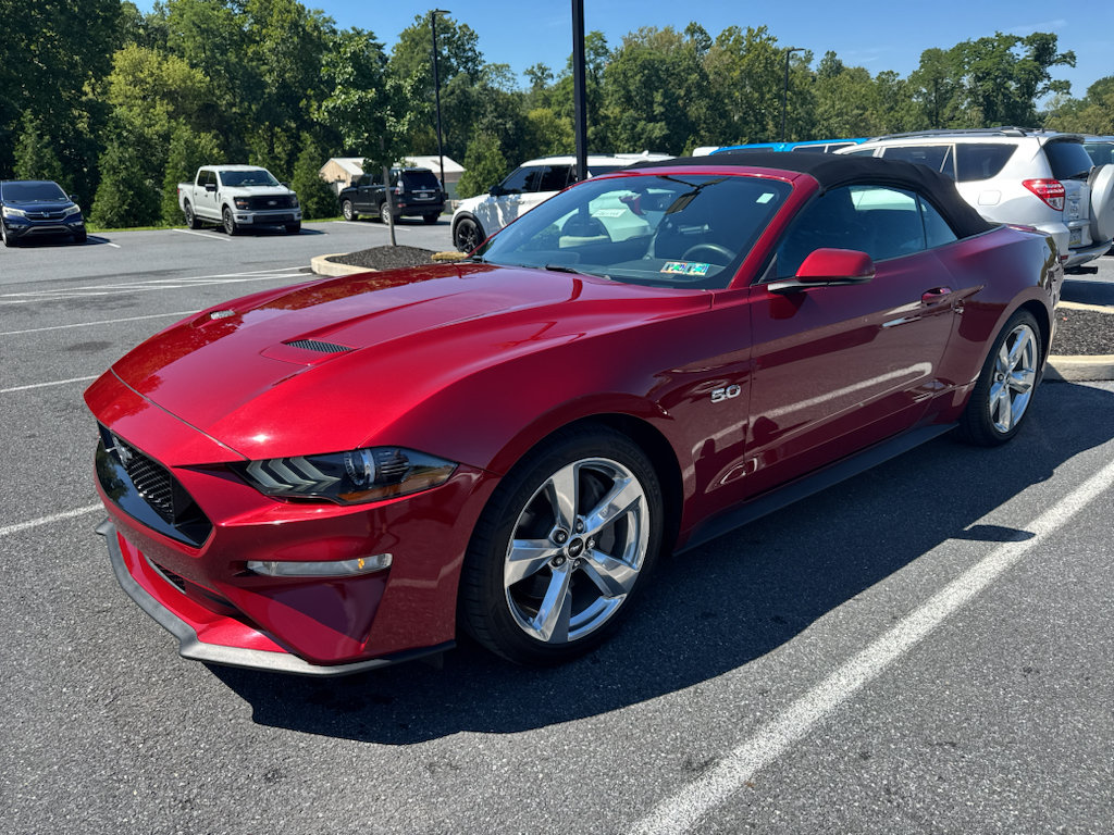 Used 2018 Ford Mustang GT Premium w/ Equipment Group 401A RWD image 2