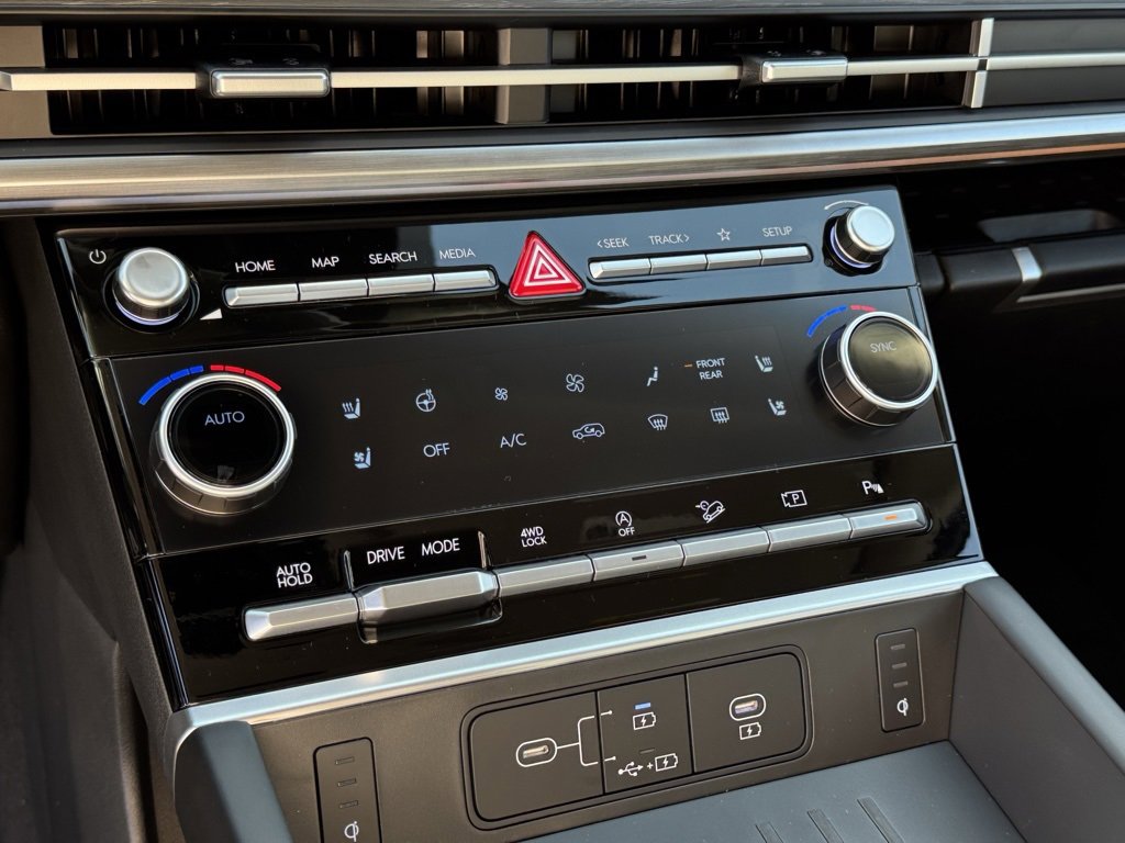 New 2026 Hyundai Santa Fe Limited image 16