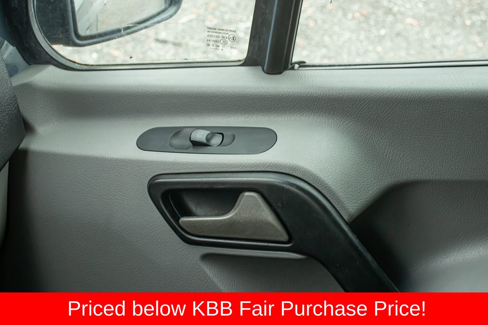 Used 2018 Mercedes-Benz Sprinter 144 Cargo image 23