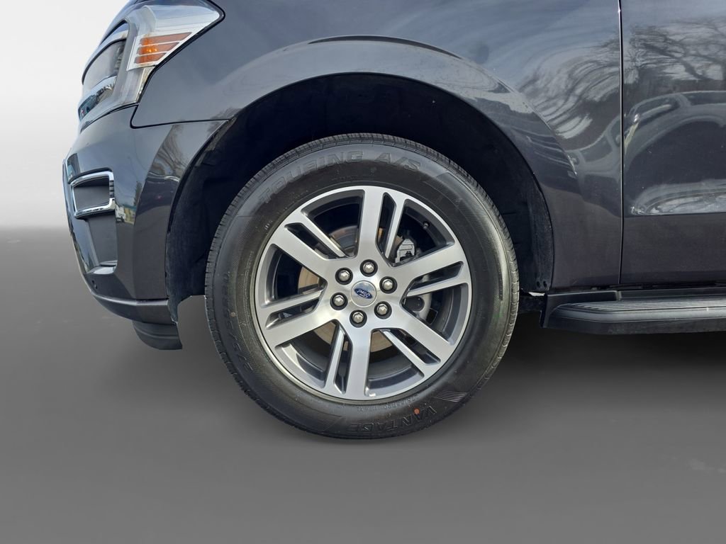 Used 2024 Ford Expedition Limited image 15