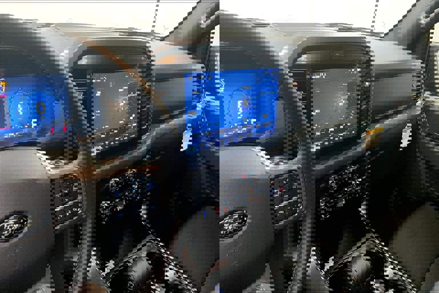 New 2026 Ford F150 XLT w/ Equipment Group 302A MID image 5