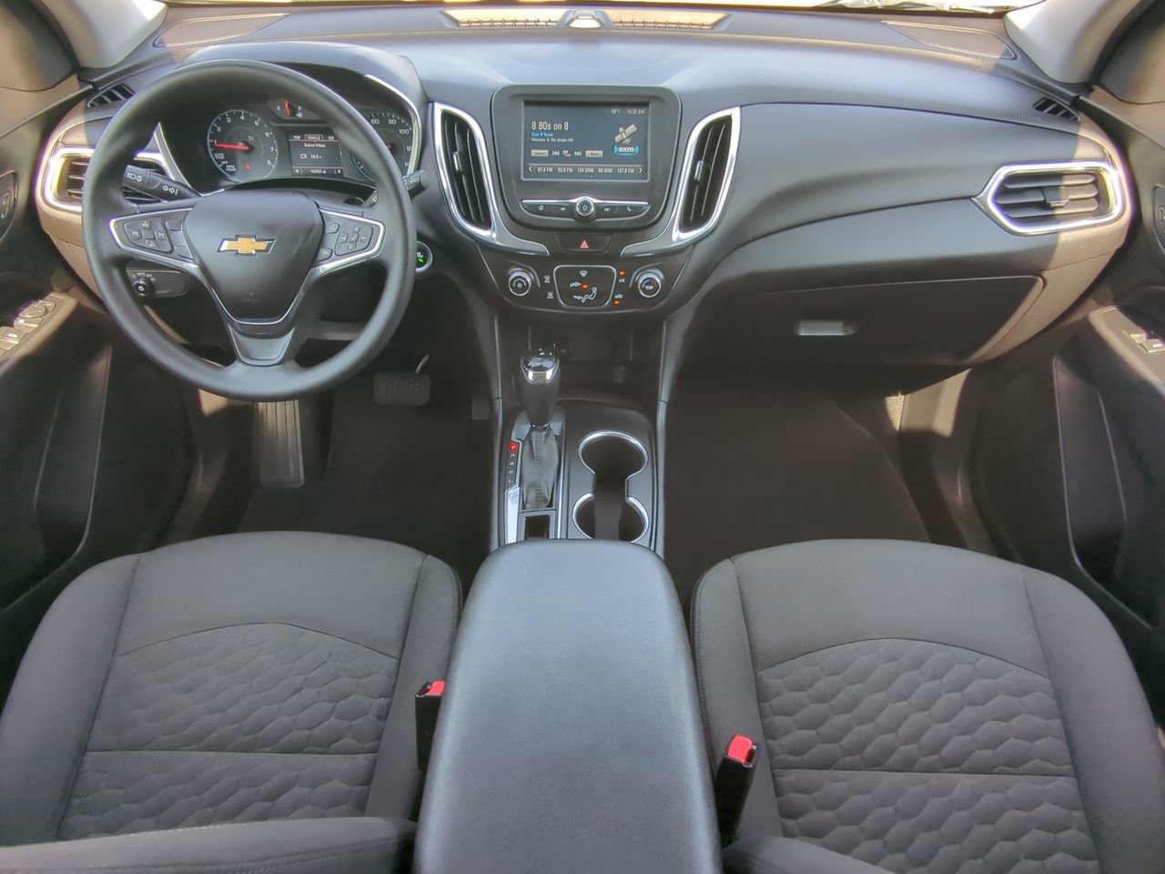Used 2018 Chevrolet Equinox LT w/ LPO, Cargo Package FWD image 13