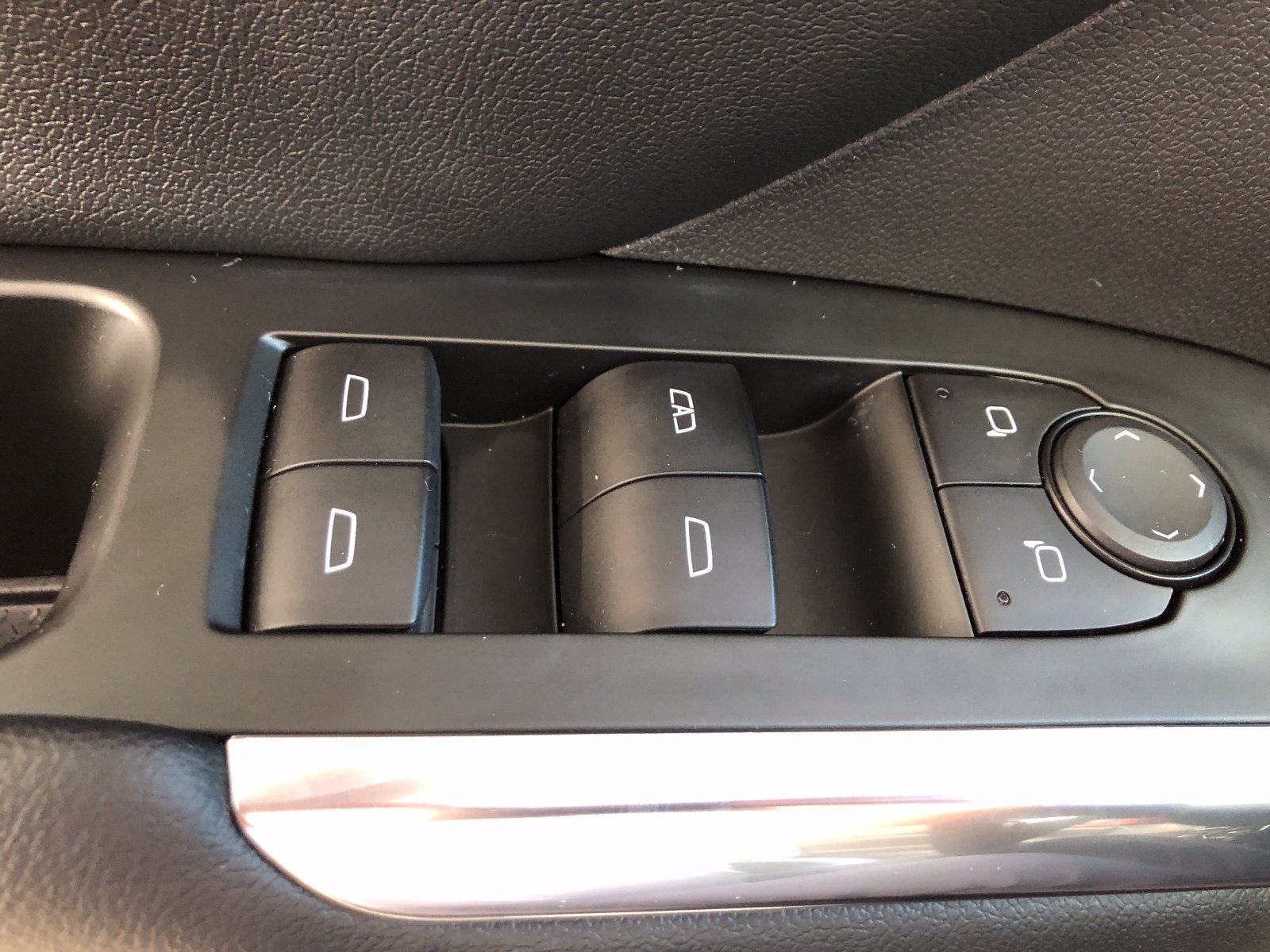 Used 2024 Chevrolet Traverse Z71 w/ Enhanced Driving Package AWD/4WD image 37