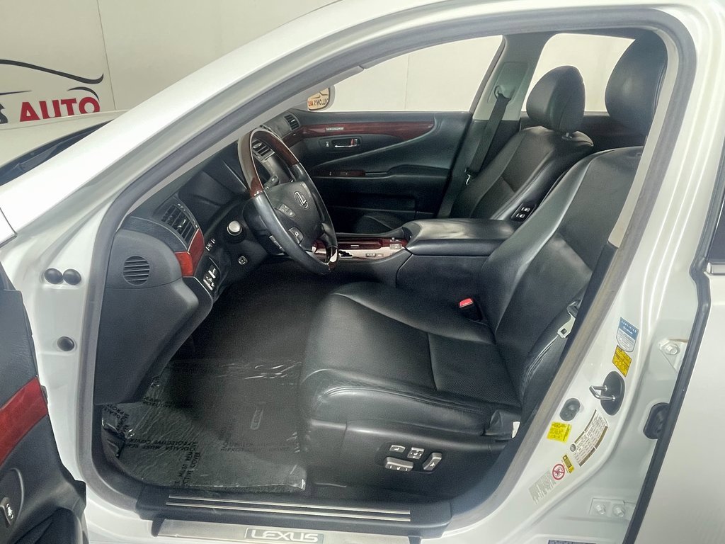 Used 2012 Lexus LS 460 image 12