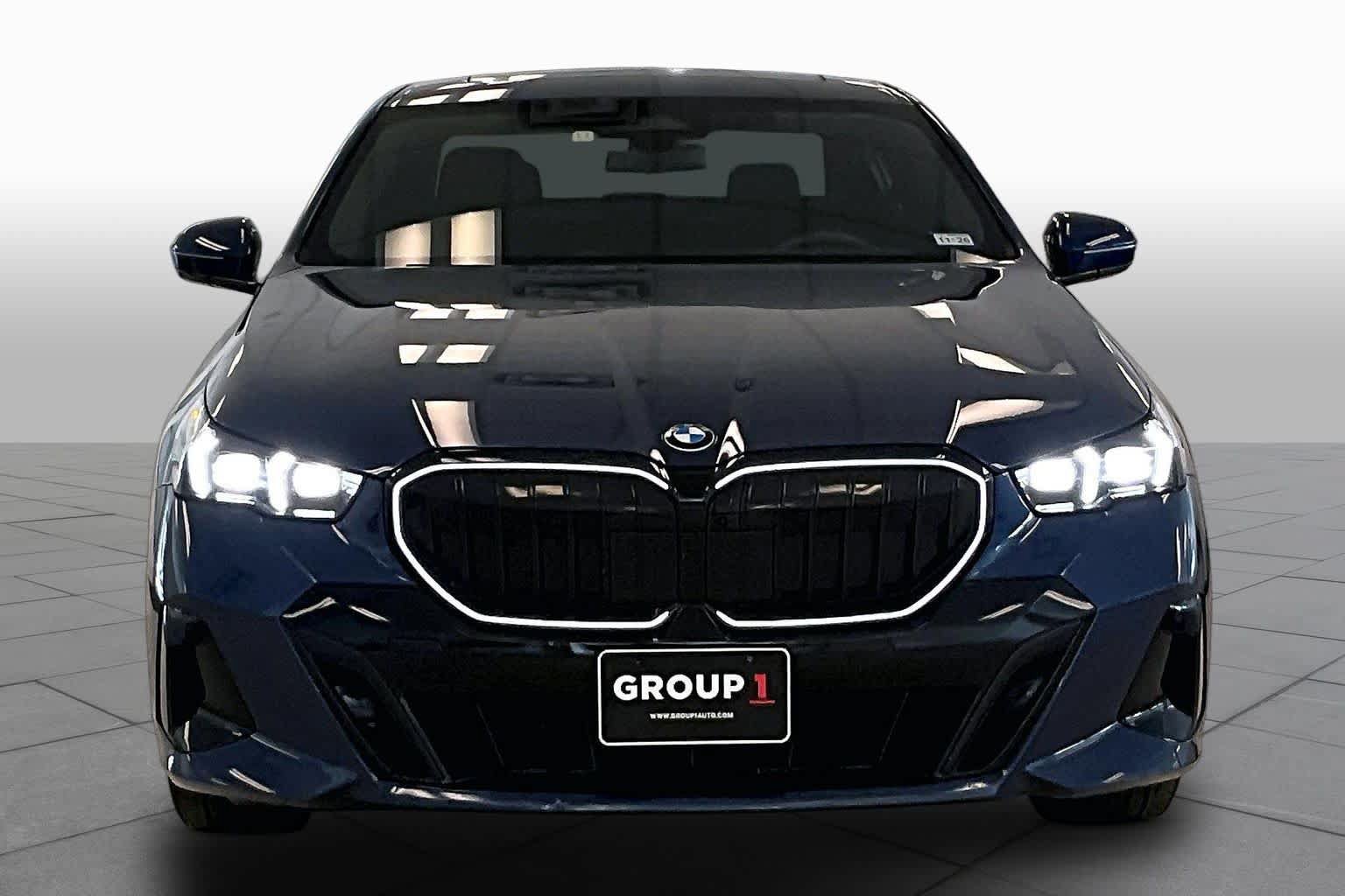 Used 2024 BMW 530i w/ M Sport Package RWD image 3