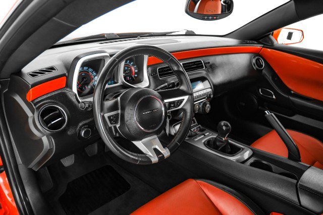 Used 2010 Chevrolet Camaro SS w/ RS Package image 11