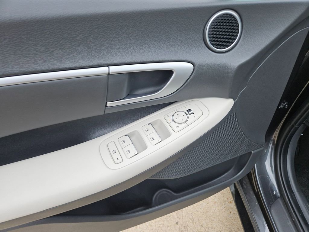Used 2025 Hyundai Sonata SEL image 15